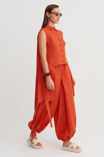 قميص حريمي بدون أكمام بتصميم غير متماثل - برتقالي...