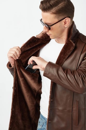 معطف فرو بني للرجال من الجلد الطبيعي من DERIZA - أ...