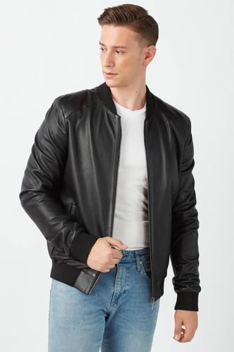 معطف أسود من الجلد الطبيعي على طراز الكلية من DERI...