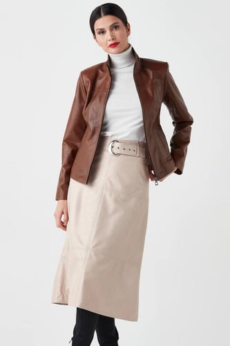 سترة نسائية من الجلد الطبيعي باللون البني من DERIZ...