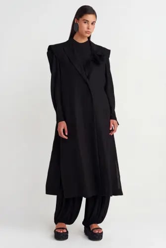 جاكيت مبطن طويل - أسود - إطلالة أنيقة وعصرية - قطع...