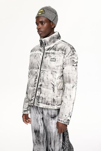 سترة منتفخة بسحاب أسود – دافئة ومريحة – جيوب جانبي...