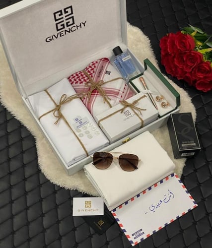 بوكس هدايا رجالي بتصميم ماركة جنفشي