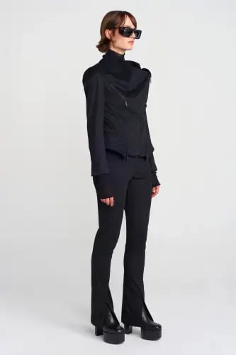 جاكيت من جلد الغزال الأسود بتفاصيل سحاب - أسود - إ...