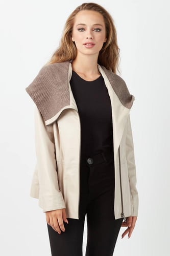 معطف جلد طبيعي لون بيج للمرأة من DERIZA - أصلي