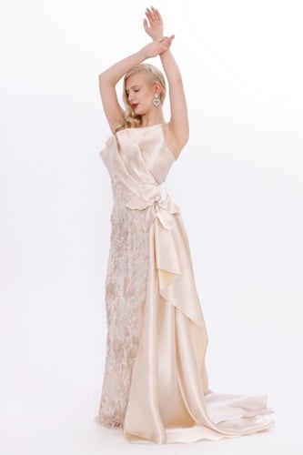 فستان سهرة حورية البحر - إطلالة السجادة الحمراء بذ...