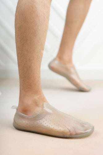 حذاء مائي شفاف للجنسين من FOGS