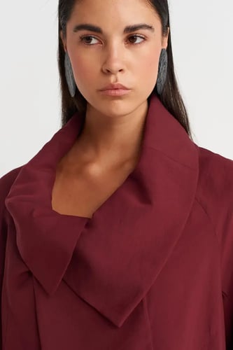 جاكيت واسع الياقة - برقوقي - إطلالة أنيقة ومريحة -...