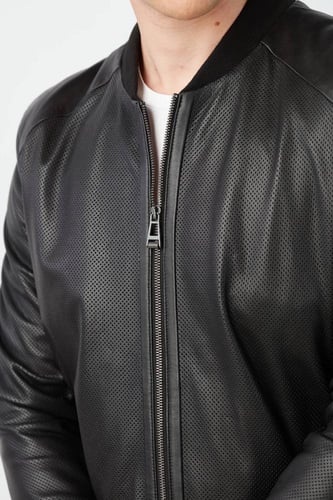 معطف أسود من الجلد الطبيعي على طراز الكلية من DERI...