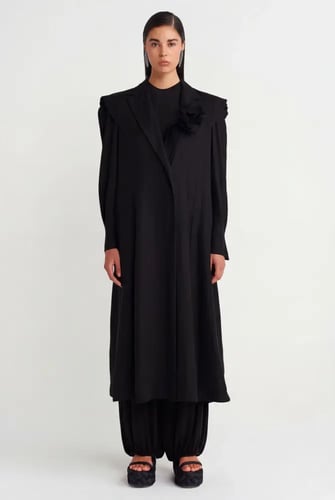 جاكيت مبطن طويل - أسود - إطلالة أنيقة وعصرية - قطع...