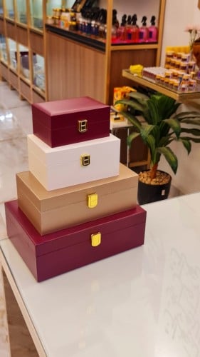 بوكسات إهداء فارغة