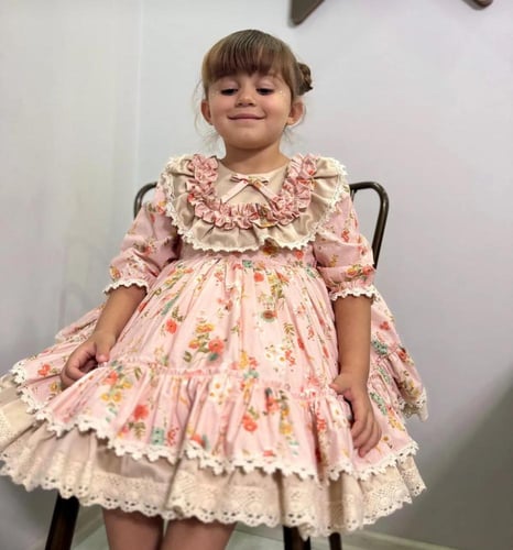 فستان إسباني بناتي