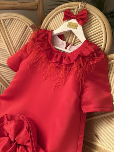 فستان الورد احمر + مشبك شعر