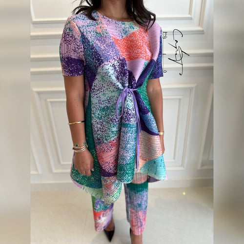 Artistic Designed Set