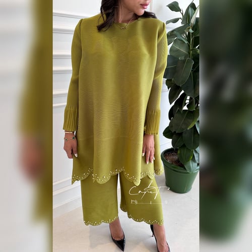 Pearly Decorated Set