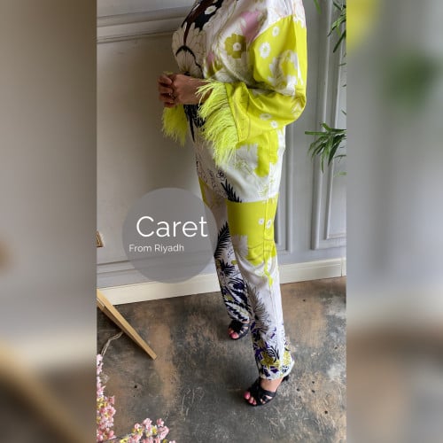 Neon Set with Feathers