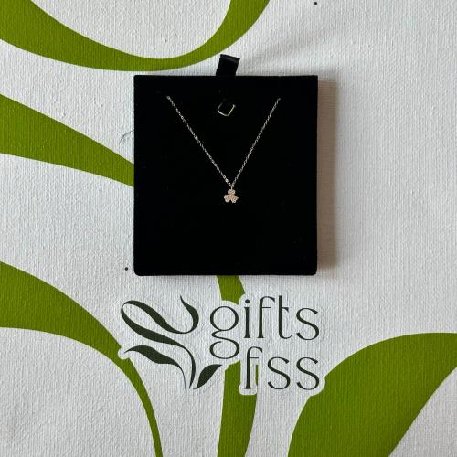 سلسال ذهب عيار 18 || بتعليقة ثلاثية القلوب - تصميم...