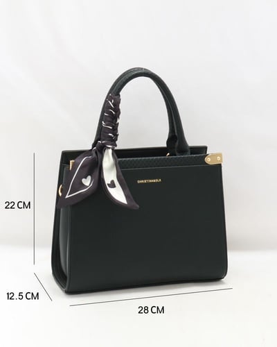 شنطة نسائية بلون اسود