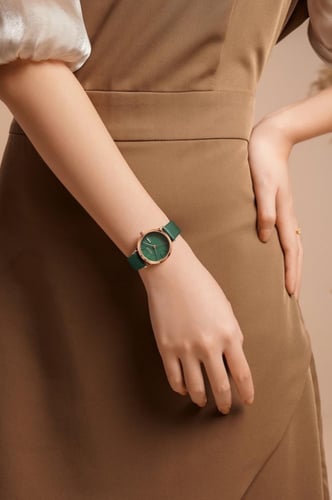 ساعة نسائيه ماركة جوليوس1375C