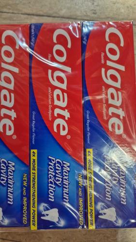 معجون كولجيت شدة عدد 4 قطع حجم 120 مل