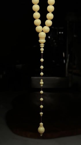 مسباح بكلايت ضومنه قديم شفافية وانعكاس احمر