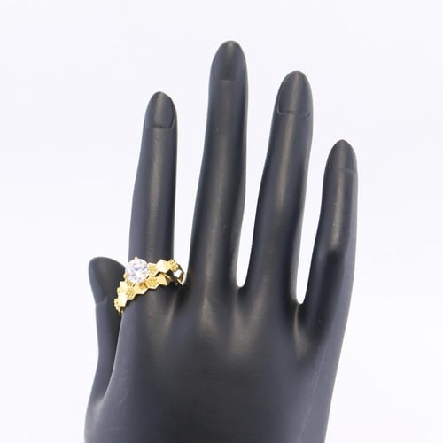 خاتم ذهب توينز هندسي مع حبات الذهب عيار 21