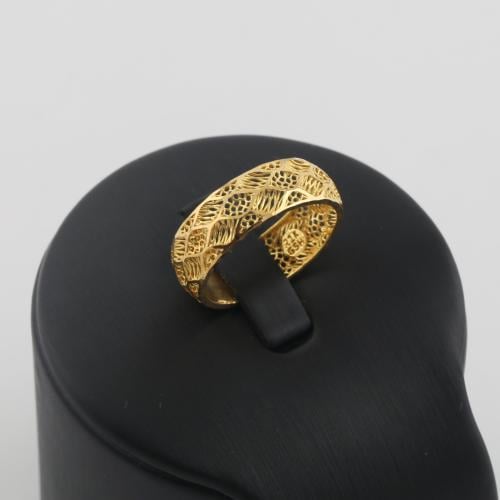 دبلة ذهب بتصميم مشبك - عيار 21