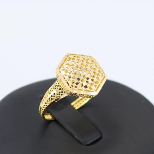 خاتم ذهب هندسي عريض من ذهب الخالص - عيار 21