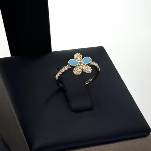 طقم ذهب اطفال ورد لون الميناء وقصات بارونيز - عيار...