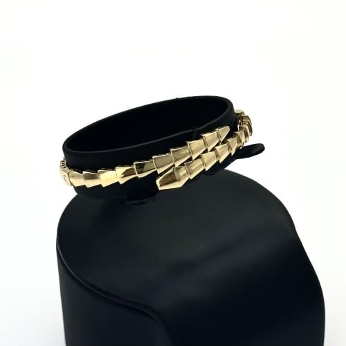 سوارة ذهب مثلثات -عيار 18