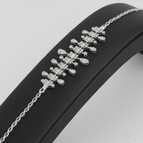 اسوارة ذهب ابيض تصميم الماس - عيار 18