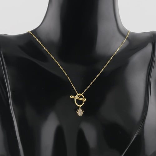 عقد ذهب دائري مع تاج الملكي تصميم الماس - عيار 18