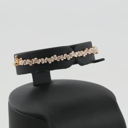 اسوارة ذهب تصميم مستطيلات الالماس - عيار 18