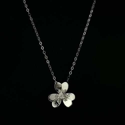 عقد ذهب ابيض - عيار18