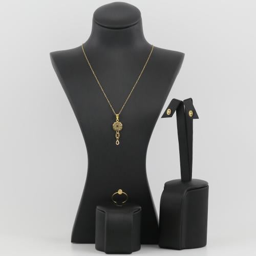 نصف طقم ذهب شكل هندسي - عيار 21