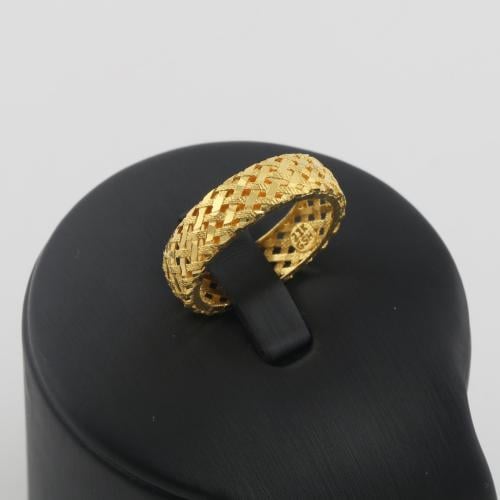 دبلة ذهب بتصميم نسيج الذهب - عيار 21