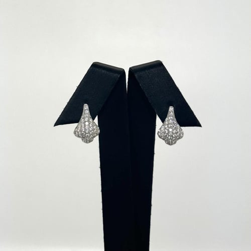 حلق ذهب ابيض راقية - عيار 18