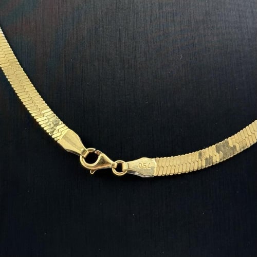 عقد ذهب فلات يلبس لونين اصفر و ابيض - عيار 18