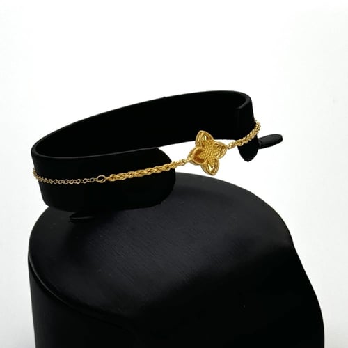 طقم ذهب تعكس رقتك - عيار 21