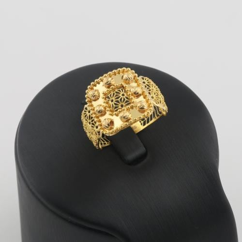 خاتم ذهب يتميز برسمة تراثية جميلة - عيار 21