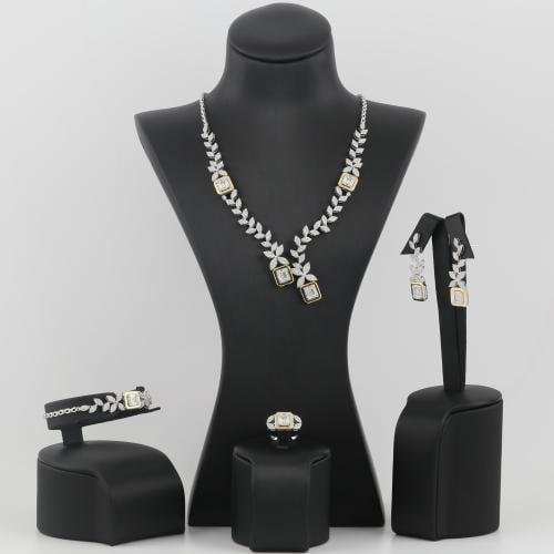 طقم ذهب ابيض ماستر - عيار 18