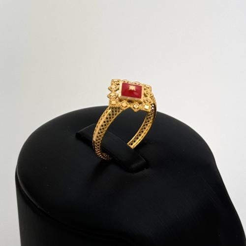 خاتم ذهب مثلث ملكي - عيار 21