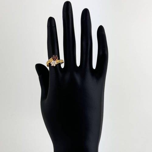 خاتم ذهب وردتين ابيض وحمرا بارزتين - عيار 21