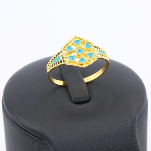 خاتم ذهب هندسي أنيق بلون فيروزي عيار 21