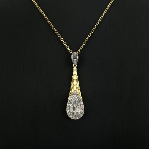 عقد ذهب تصميم الماس من تشكيلة أكسترا - عيار18