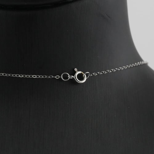 طقم ذهب ابيض زهرة تصميم الماس - عيار 18