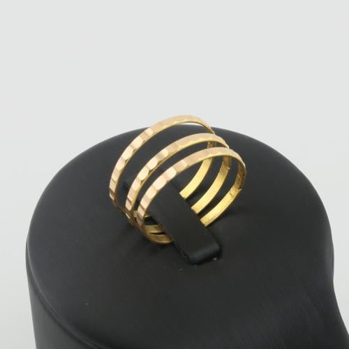 دبلة الذهب مرامي هندسي بحواف متعرجة - عيار 21