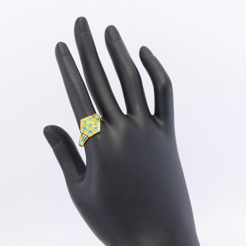 خاتم ذهب هندسي أنيق بلون فيروزي عيار 21