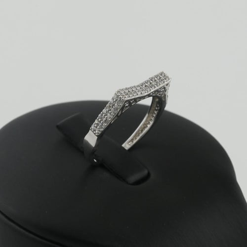 اسوارة وخاتم ذهب ابيض - عيار 18