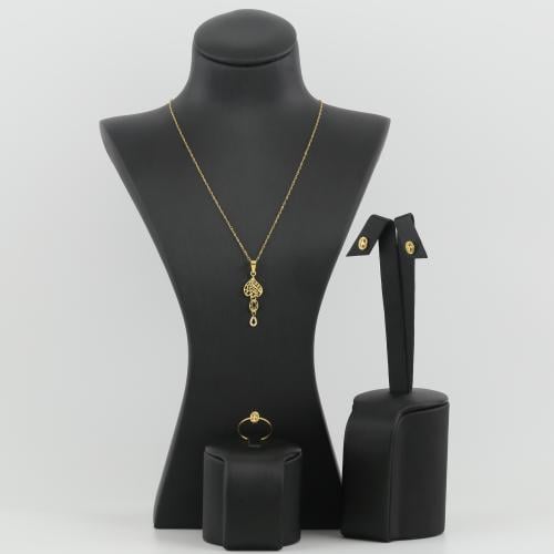 نصف طقم ذهب قلب بكل هندسي من الذهب الخالص - عيار 2...